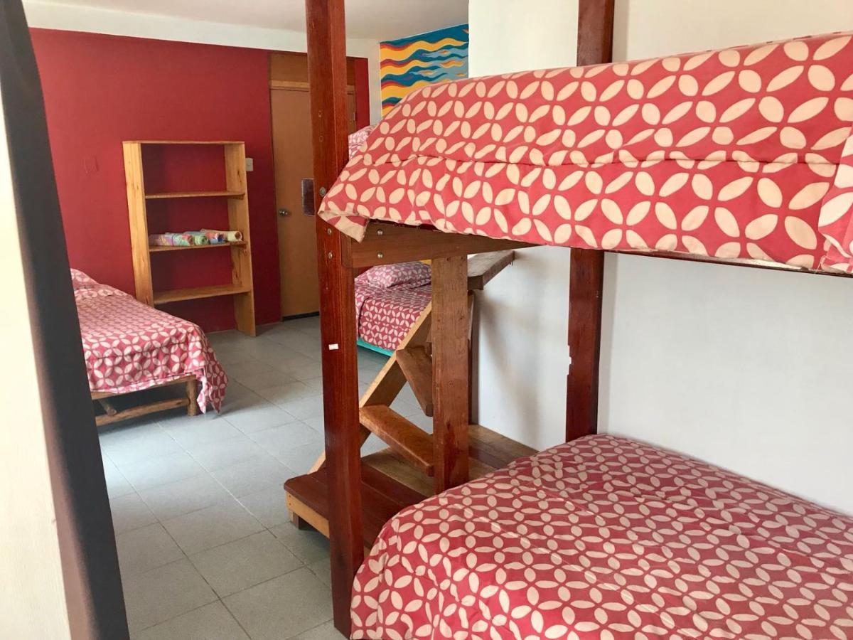 Surf House Chicama Hotel Puerto Chicama Bagian luar foto