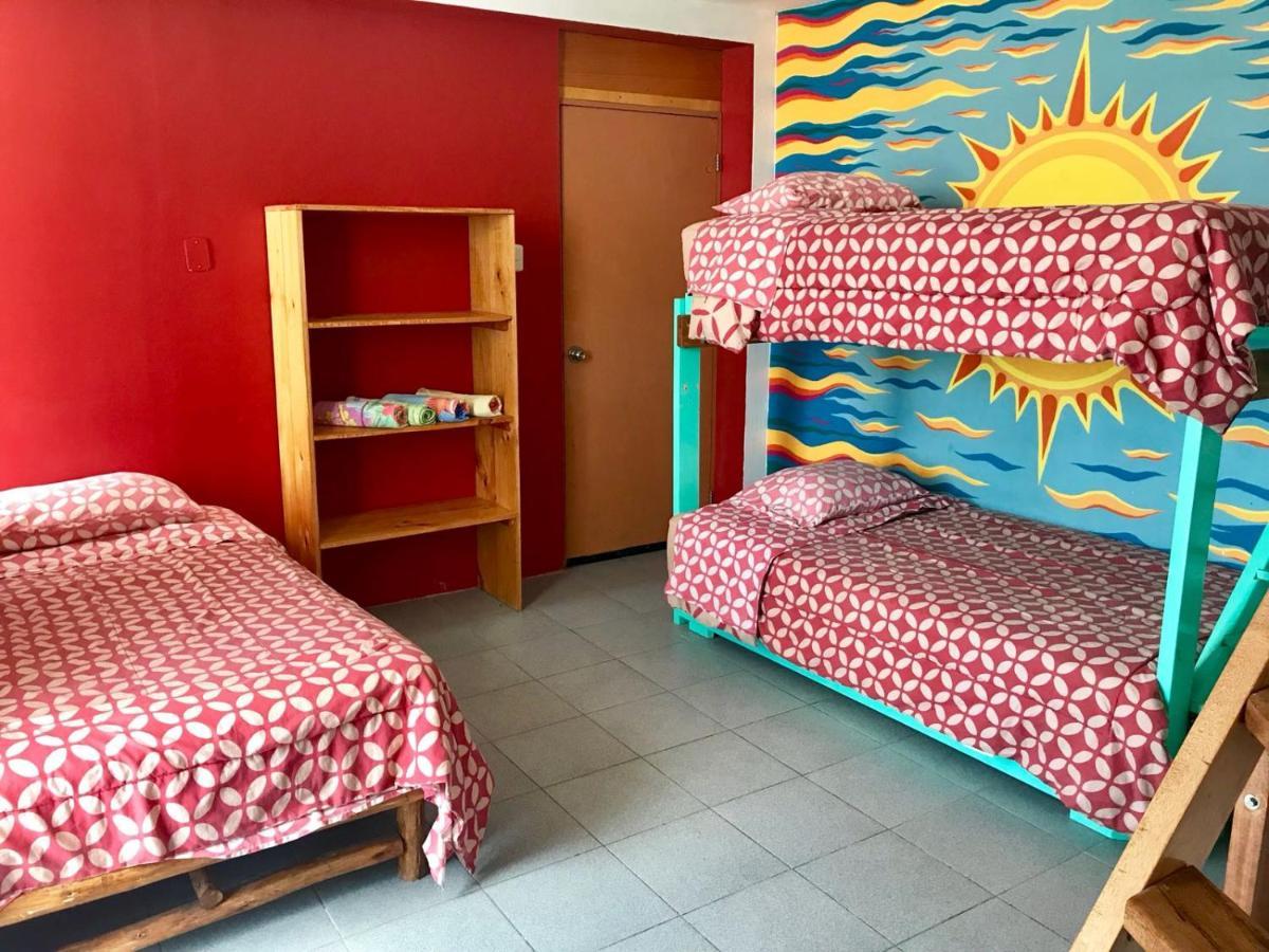 Surf House Chicama Hotel Puerto Chicama Bagian luar foto