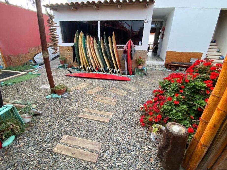 Surf House Chicama Hotel Puerto Chicama Bagian luar foto