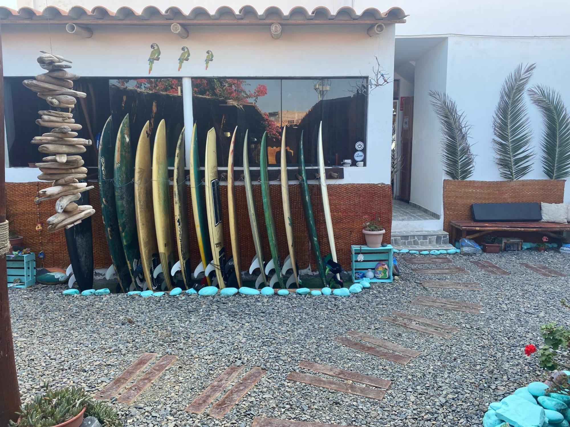 Surf House Chicama Hotel Puerto Chicama Bagian luar foto