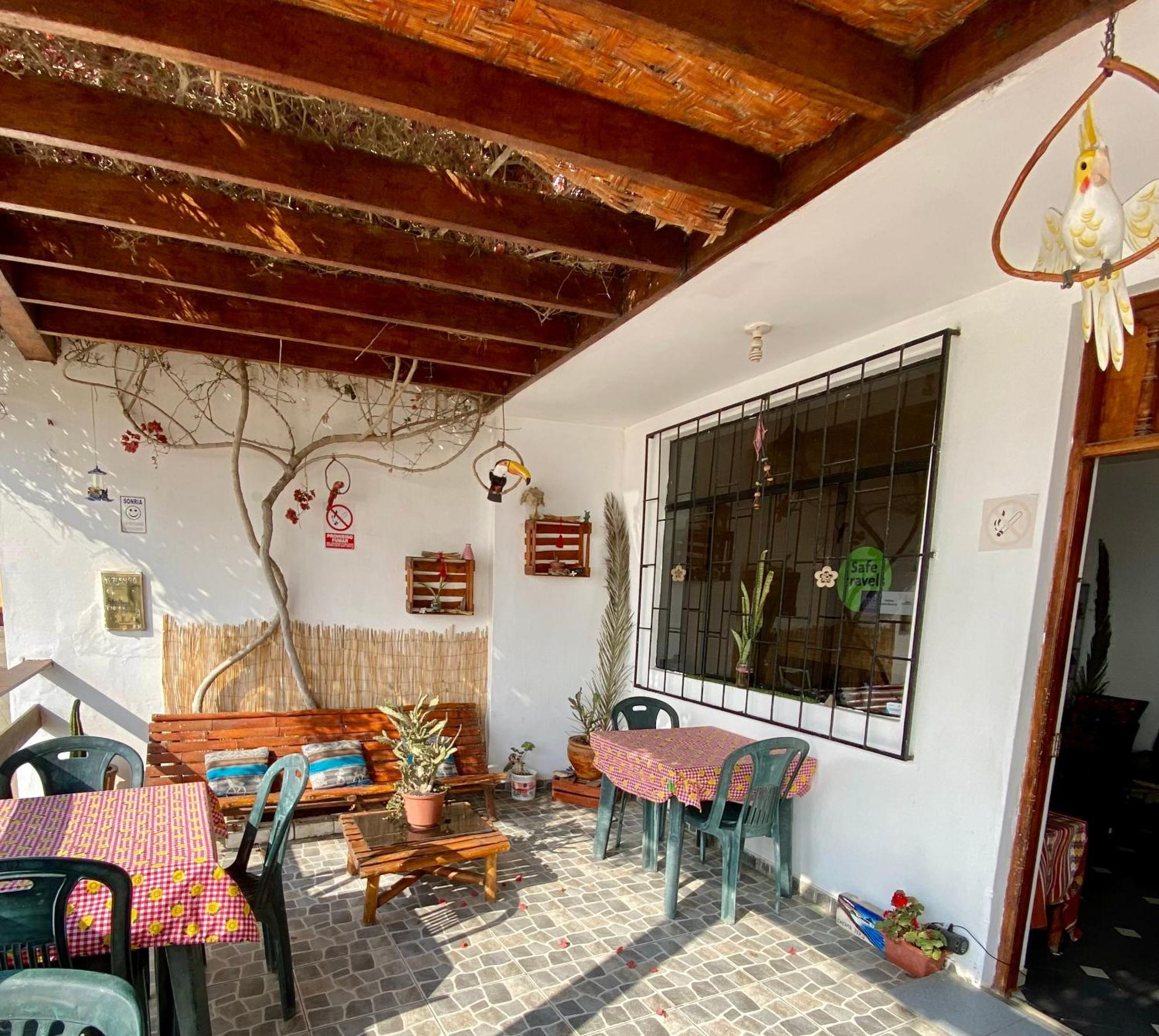 Surf House Chicama Hotel Puerto Chicama Bagian luar foto